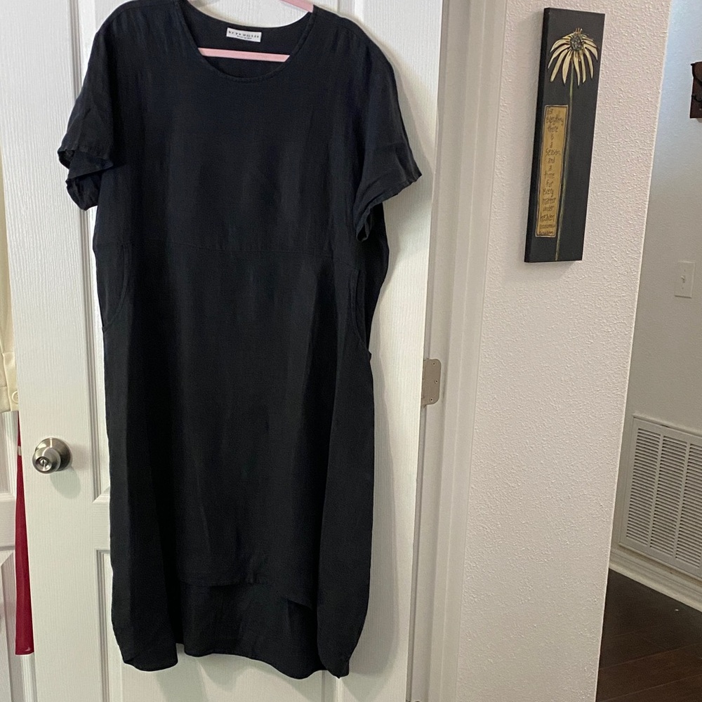 bryn Walker Charcoal Short Sleeve Top